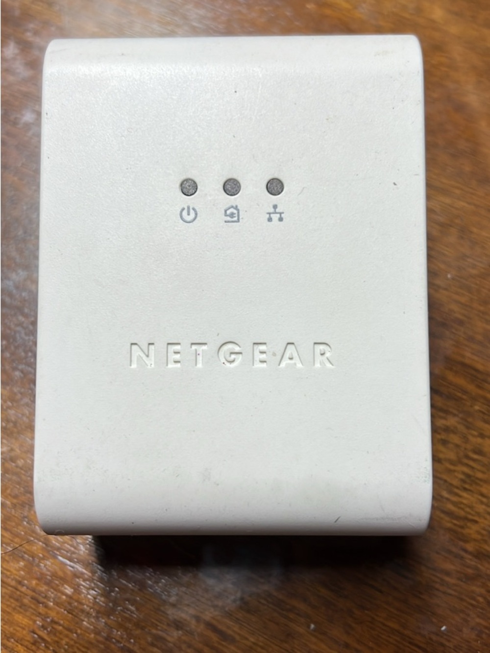 NETGEAR Gray and White Wall-Plug Powerline Ethernet Adapter XET1001